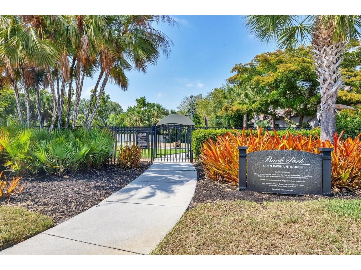 5863 Cavano Drive Sarasota FL 34231 A4610556 image46