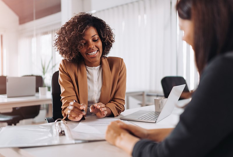 Homebuyer meeting with a Mortgage Consultant 